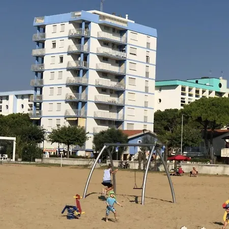 Modern Beachfront With Parking Appartement *
